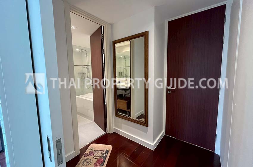Condominium in Phaholyothin 